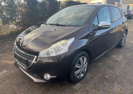 Peugeot 208 Style PDC*LED*BT-AUDIO
