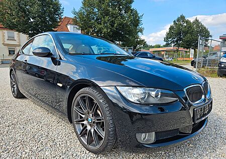 BMW 330i Coupe M Technik Xenon Leder Tempomat
