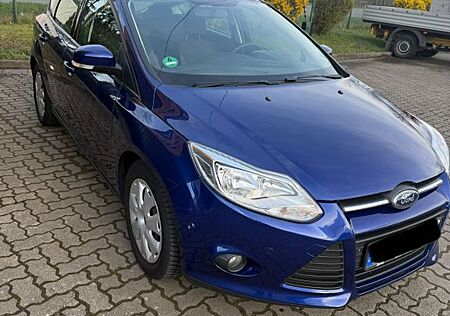 Ford Focus 1,0EcoBoost Turbo/ST Line/TÜV/Top Zustand
