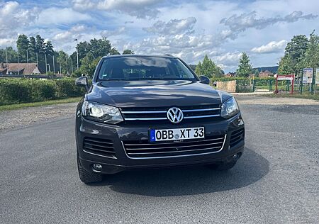 VW Touareg Volkswagen 3.0 V6 TDI Tiptronic BlueMotion Blue...