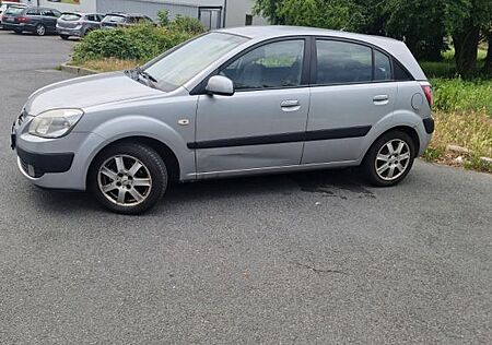 Kia Rio 1.5 CRDi EX EX