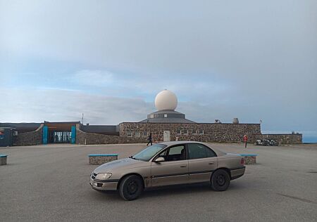 Opel Omega B 2.0 16v Automatik Tüv bis 10/26