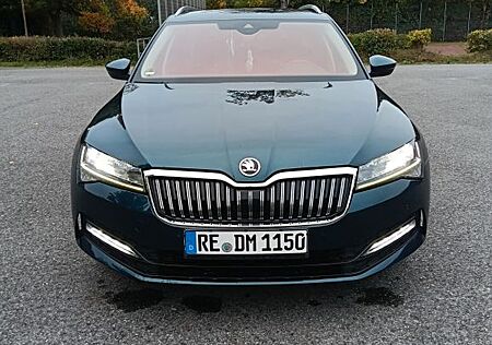 Skoda Superb gebraucht kaufen Skoda Superb 2.0 TDI SCR 140kW DSG PREMIUM EDIT CO...