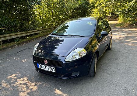 Fiat Grande Punto 1.2 Active Tüv und Zahnriemen neu