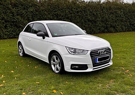 Audi A1 1.0 TFSI ultra -