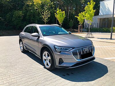 Audi e-tron 50 quattro -