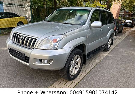 Toyota Land Cruiser 3.0 D 4x4 Navi Cam Leder AHK mSO9