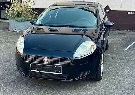 Fiat Punto 1.4 8V - TÜV!!! Soundanlage!! Zahnriemen!