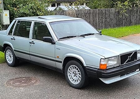 Volvo 740