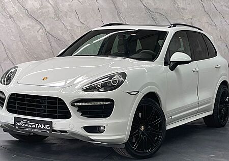 Porsche Cayenne GTS+PANO+RFK+ALCANTARA+20-Zoll+