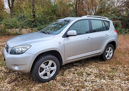 Toyota RAV 4 RAV4 Sol 2 Hand Tüv 11/2025 Webasto 4x4