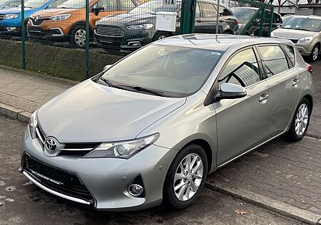 Toyota Auris Edition 2,0-l-D-4D Limousine