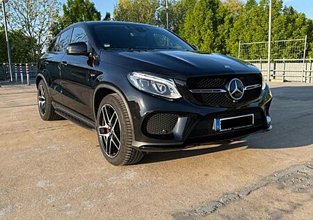 Mercedes-Benz GLE 43 AMG Mercedes-AMG GLE 43 4MATIC Merced...