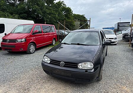 VW Golf Volkswagen 1.9TDI Auto Basis*SHZ*TÜV 03/2026