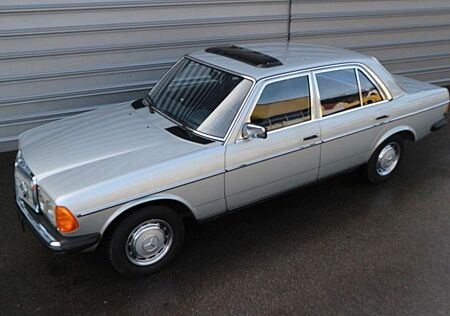 Mercedes-Benz 200 original 83.900 KM!