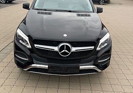 Mercedes-Benz GLE 350 gebraucht kaufen Mercedes-Benz GLE 350 Coupé d 4MATIC -AMG-LINE