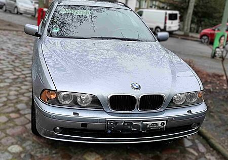 BMW 520 gebraucht kaufen BMW 520i Lifestyle touring Lifestyle LPG Autogas