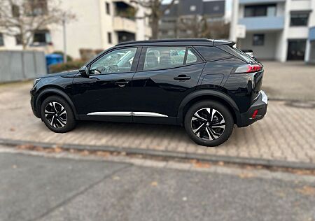 Peugeot 2008 Allure Puretech 130 / Automatik + AHK