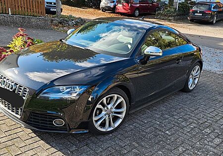 Audi TTS Coupe 2.0 TFSI quattro -