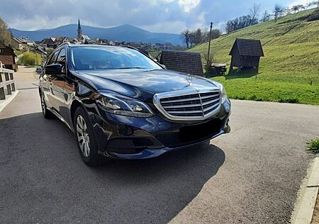 Mercedes-Benz E 220 BlueTEC BE T Edition AVANTG. Auto. Edi...9