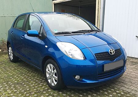 Toyota Yaris 1,3 VVTi Cool 1.Hand Scheckheft gepflegt