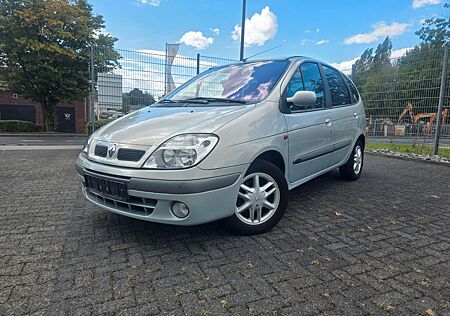Renault Scenic Expression*1.6 16V*TÜV NEU*AHK*KLIMA*ESP*