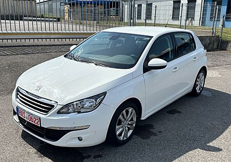Peugeot 308 Active 1.6i *2. HAND*