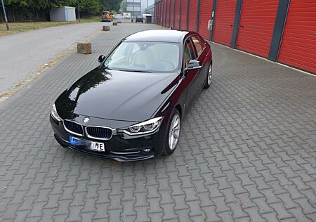 BMW 330e iPerformance Sport Line Top gepfl. NUR