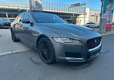 Jaguar XF Portfolio Pano LED/HUD/NAVI/CAM