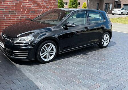 VW Golf Volkswagen 2.0 TDI DSG BMT GTD GTD