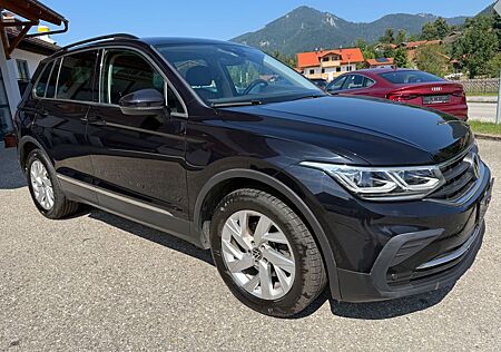 VW Tiguan Volkswagen 2.0Ltr 110kW(150PS) TDI Life DSG 4Motion