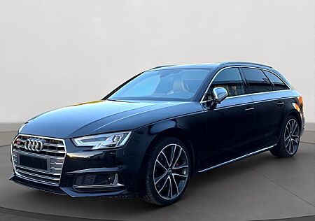 Audi S4 Avant 3.0 TFSI quattro Pano B&O Head Up MWST