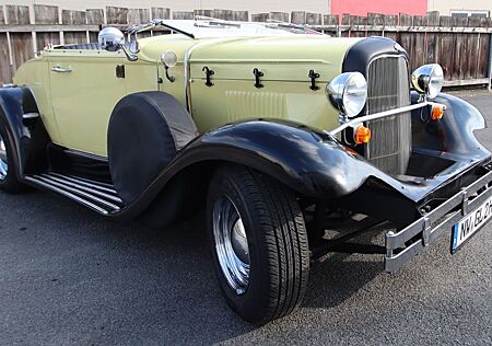 Andere Glassic Roadster der einzig legale Hotrod