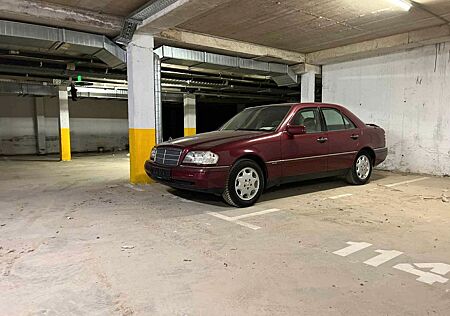 Mercedes-Benz C 180 ELEGANCE Elegance