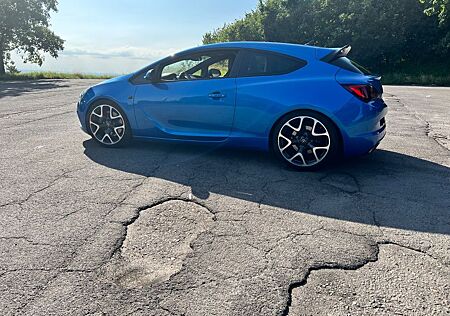 Opel Astra 2.0 Turbo 206kW OPC S/S OPC