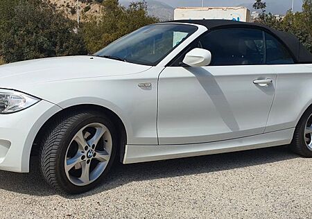 BMW 118i Cabrio - Advantage, Comfort, Ablage, Licht