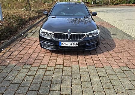 BMW 520d Touring A - Sport