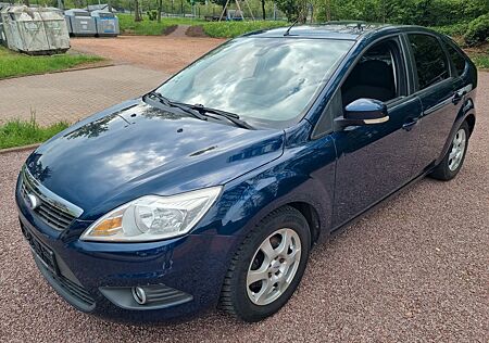 Ford Focus 1,6 Viva, wenig km und tüv neu