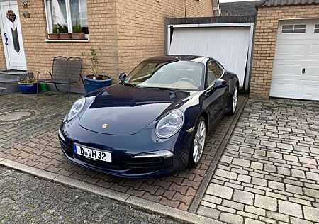 Porsche 991 Carrera Coupé (Approved)