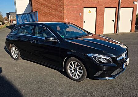 Mercedes-Benz CLA 200 Shooting Brake -