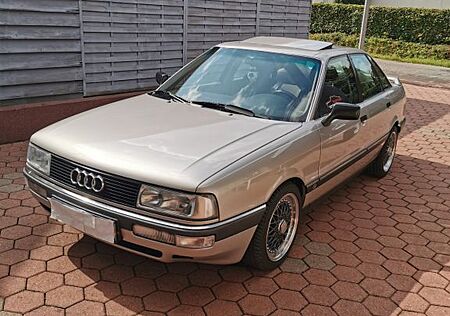 Audi 90