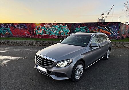 Mercedes-Benz C 200 T 7G-TRONIC EXCLUSIVE *AHK*PANO*LED*LEDER*