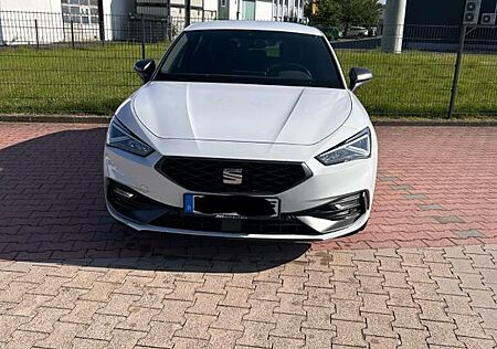 Seat Leon 1.4 e-HYBRID Xcellence Plus DSG Sportst...