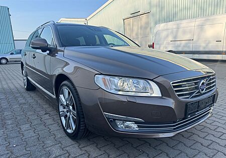 Volvo V70 D5 Summum *Automatik*Leder*ACC*Schiebedach*
