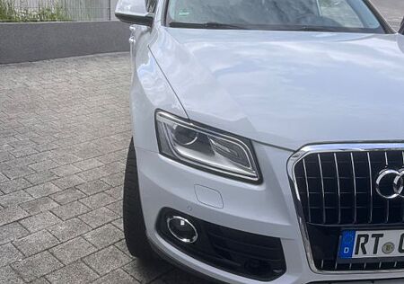 Audi Q5 3.0 TDI STronic SHZ Standh Leder RKamera
