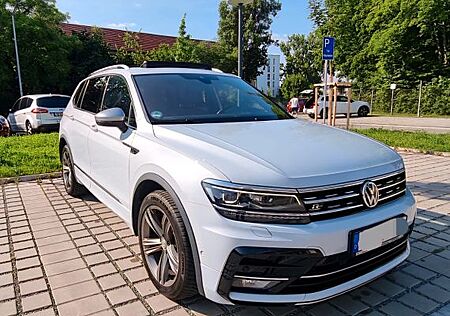 VW Tiguan Allspace Volkswagen R-Line 4Mot Kamera Pano Metallic