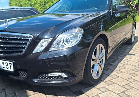 Mercedes-Benz E 250 CGI T BlueEFFICIENCY -