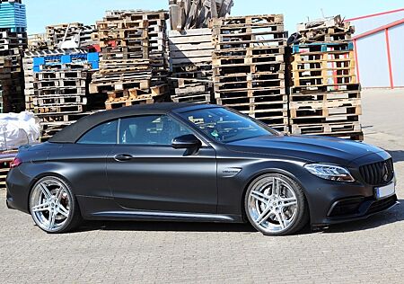 Mercedes-Benz C 63 AMG Mercedes-AMG C 63 Autom. Mercedes-AMG