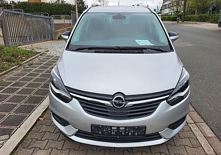 Opel Zafira Tourer . 2.0 CDTI. Edition. PDC. Mod-2019.