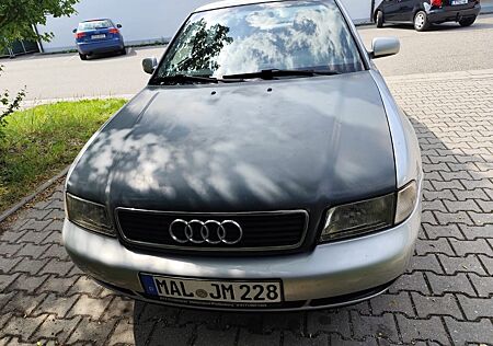 Audi A4 1.6